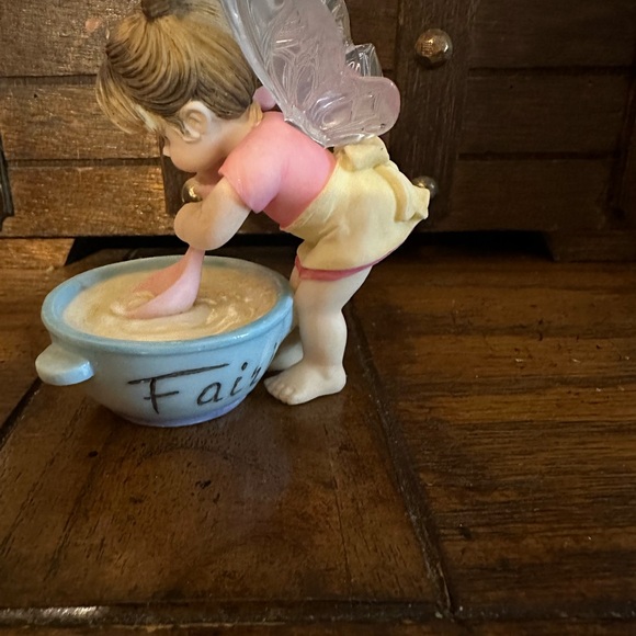 Kitchen Fairie - Picture 3 of 8